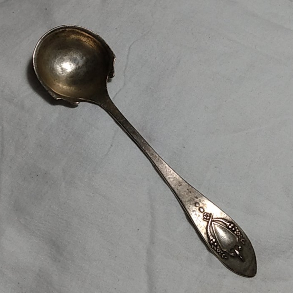 Antique Lunt Sterling Silver Fancy Cream Spoon